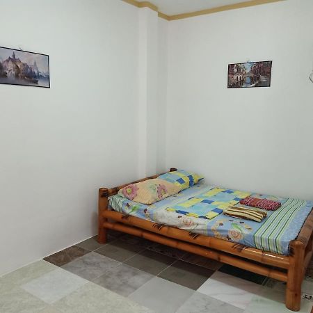 Lennon'S Place Backpacker Hostel Panglao Exterior photo