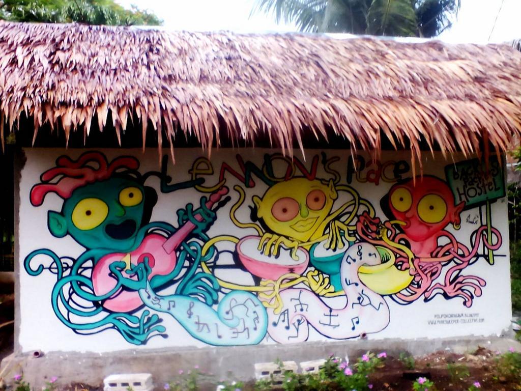 Lennon'S Place Backpacker Hostel Panglao Exterior photo