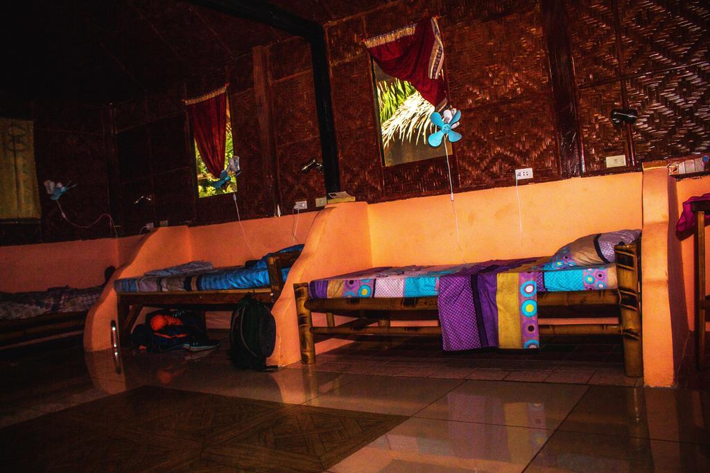 Lennon'S Place Backpacker Hostel Panglao Exterior photo
