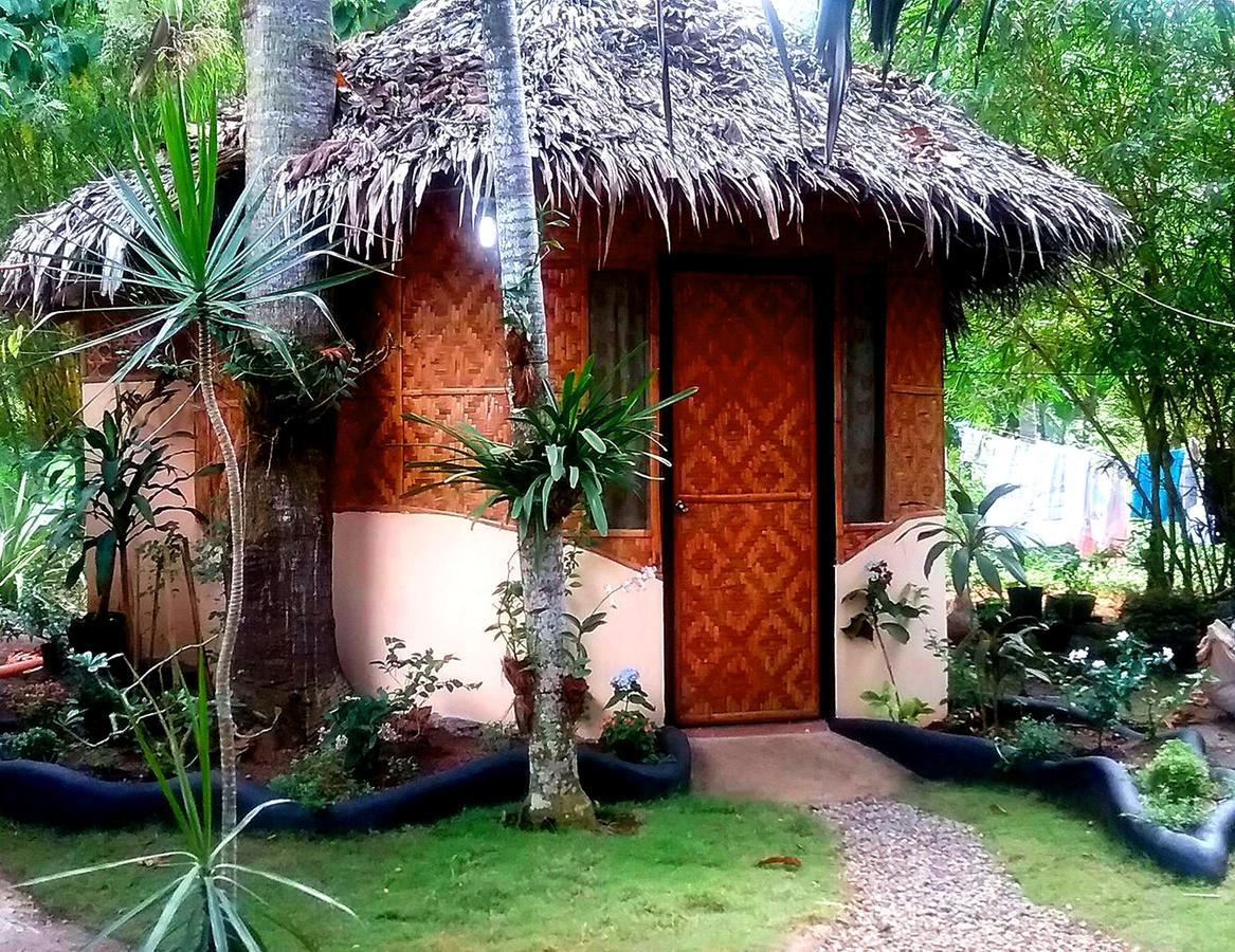 Lennon'S Place Backpacker Hostel Panglao Exterior photo